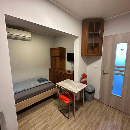 Beregi Apartman Tiszaújváros 外观 照片
