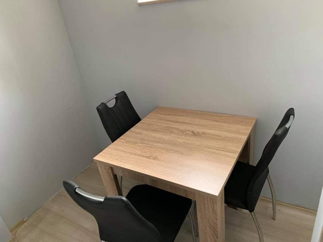 Beregi Apartman Tiszaújváros 外观 照片