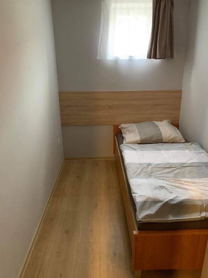 Beregi Apartman Tiszaújváros 外观 照片