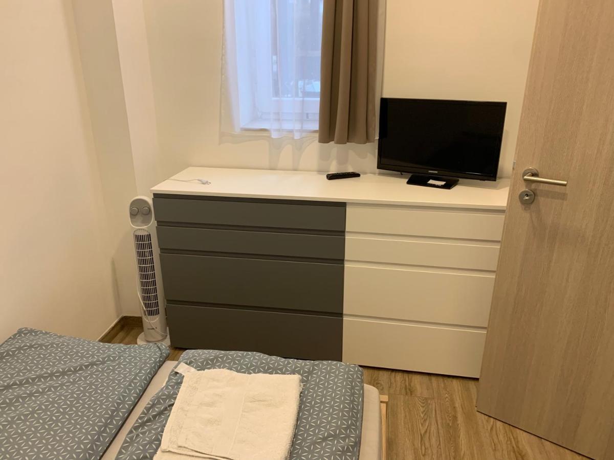 Beregi Apartman Tiszaújváros 外观 照片