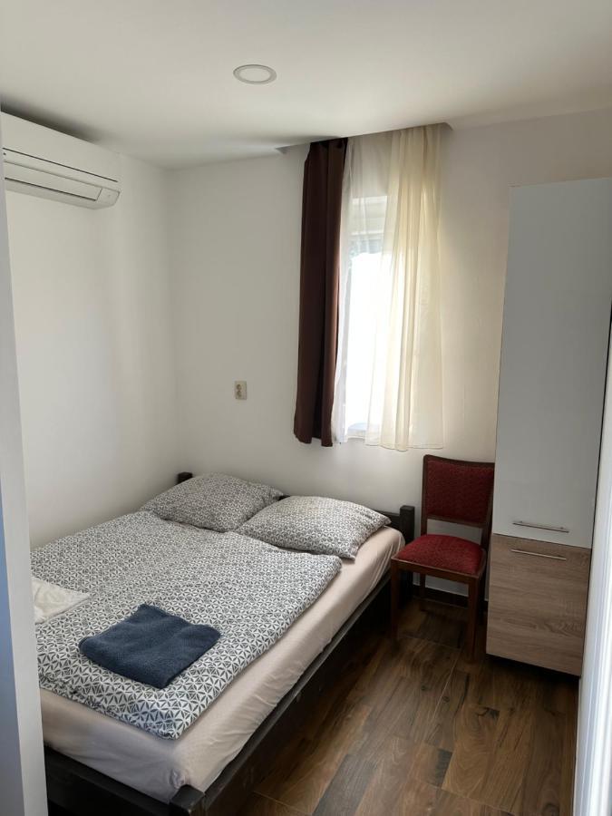 Beregi Apartman Tiszaújváros 外观 照片
