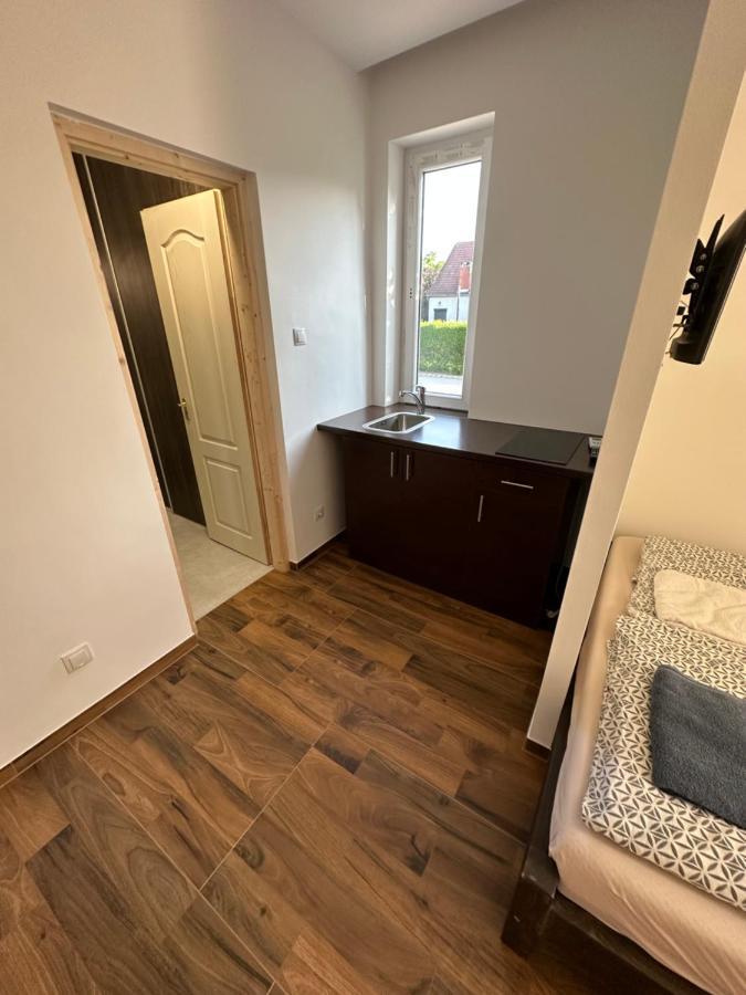 Beregi Apartman Tiszaújváros 外观 照片