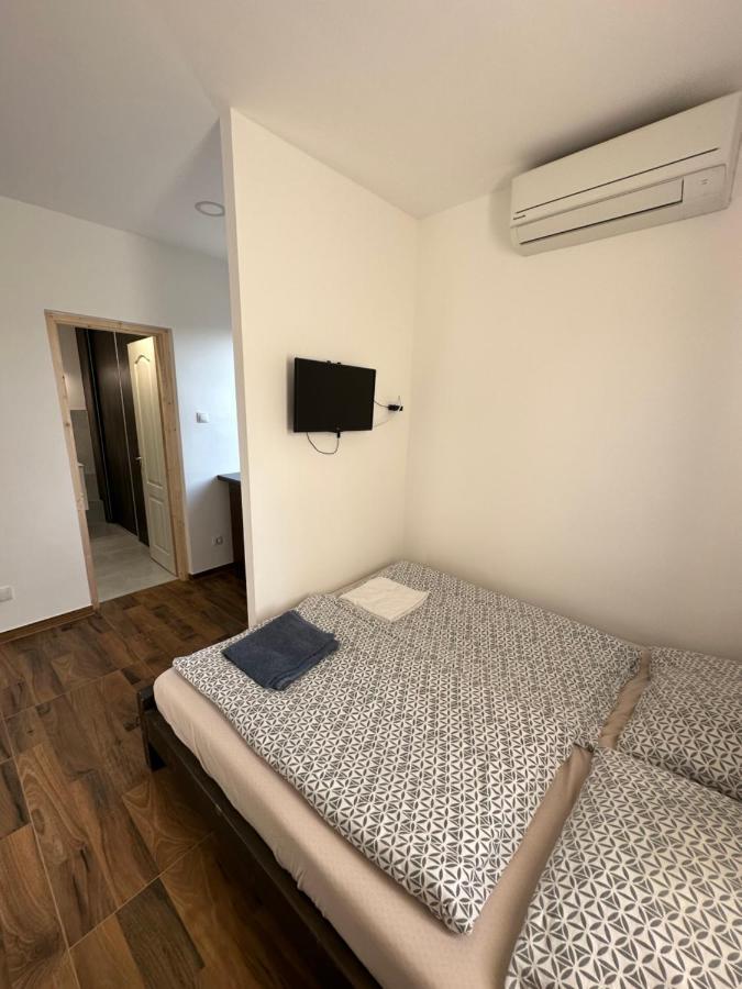 Beregi Apartman Tiszaújváros 外观 照片