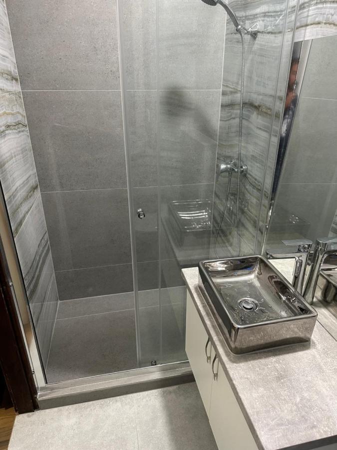 Beregi Apartman Tiszaújváros 外观 照片